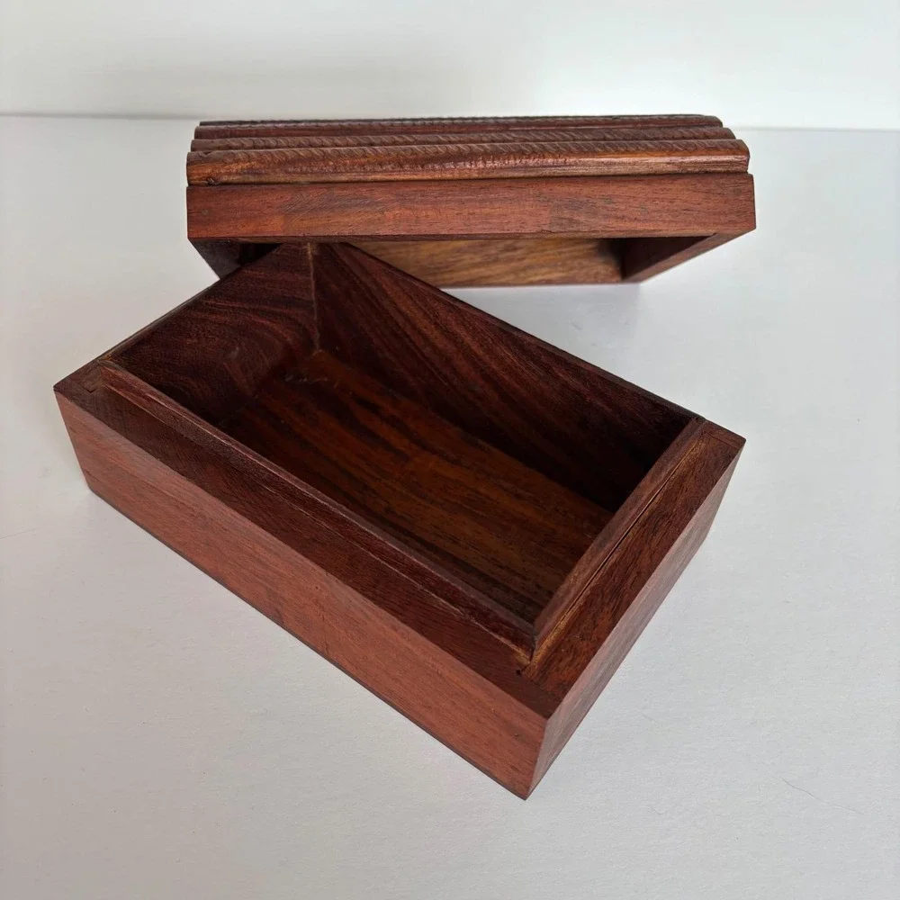 Vtg Carved Wood Trinket Box Jewelry‎ Storage Decorative Keepsake Chest India